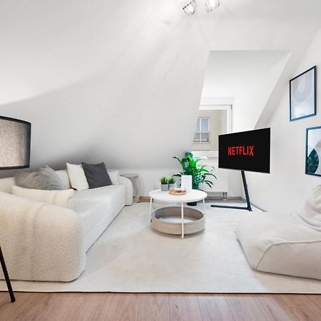 Malu Rooms - Im Stadtzentrum, Smarttv, Netflix, 24H Checkin Людвигсбург Экстерьер фото
